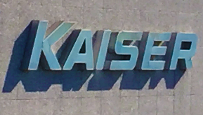 Kaiser sign on building