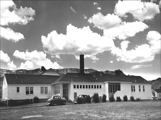 1952 Utah Permanente Hospital, Dragerton, Utah