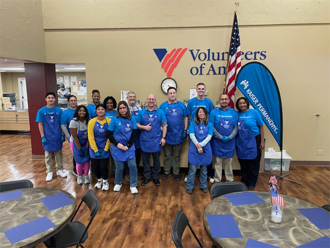 Kaiser Permanente employees in Colorado volunteering at Volunteers of America