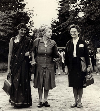 Dr. Peters (right) with colleagues at the International Conference of the International Planned Parenthood Federation in Santiago, Chile, 1967.