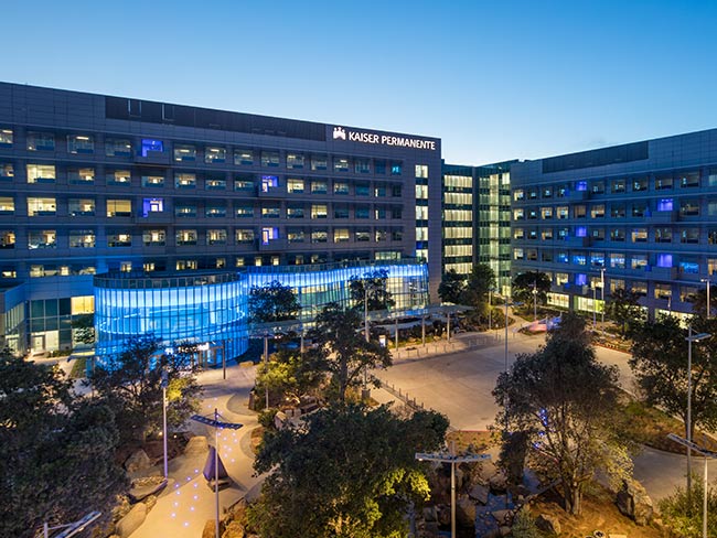 Exterior shot of San Diego Medical Center at night